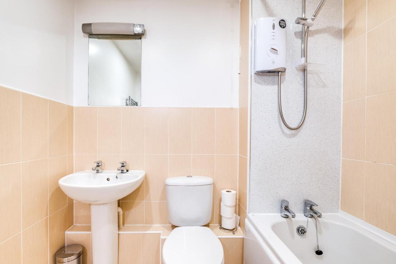 Ebra Stays - Luxury 2 Bedroom Apartment - เบอร์มิงแฮม ภายนอก รูปภาพ